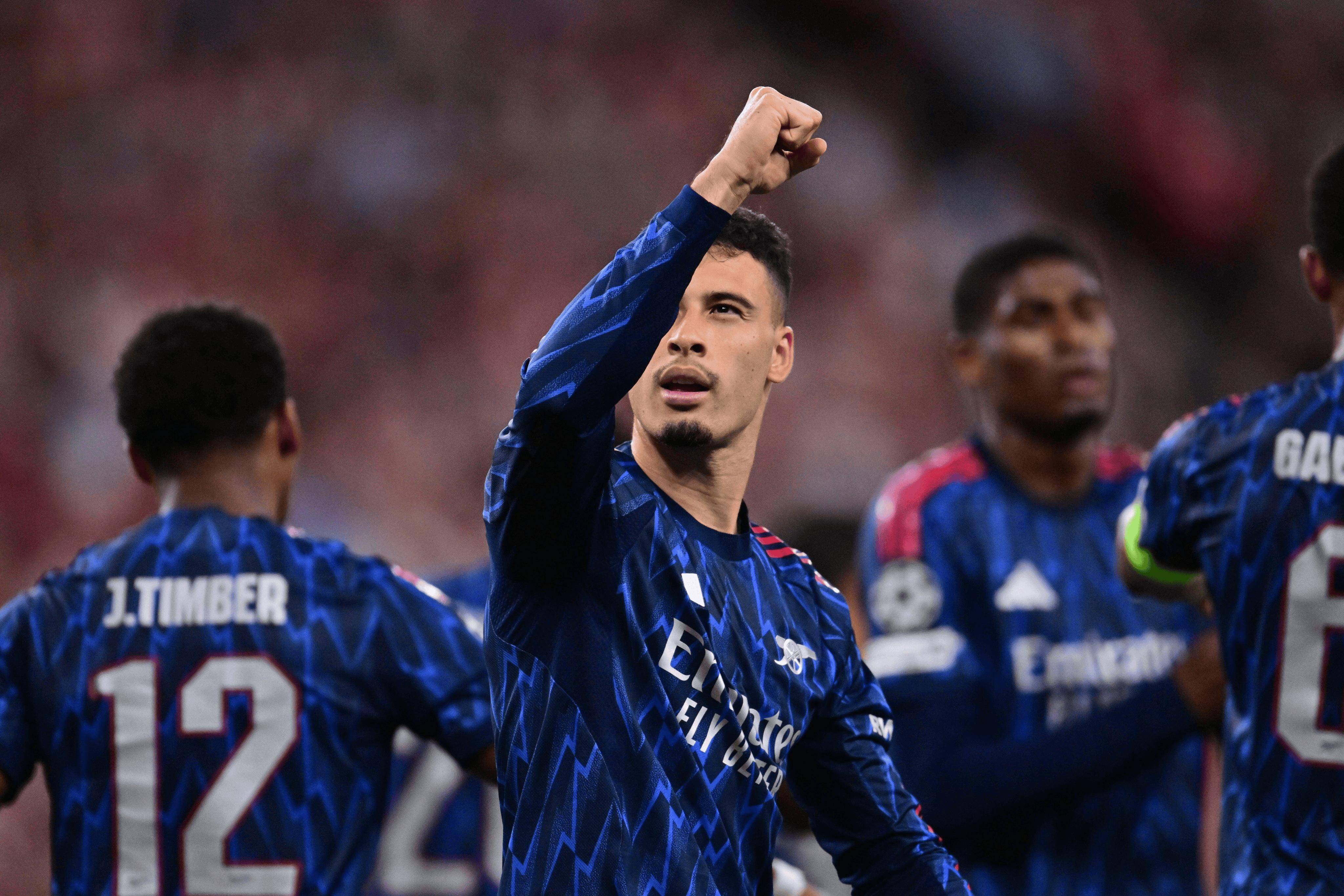 LOL联盟网站 -包含风云突变！多特蒙德集结日止住颓势，国王杯版图或变，底气十足，轮换策略成焦点的词条