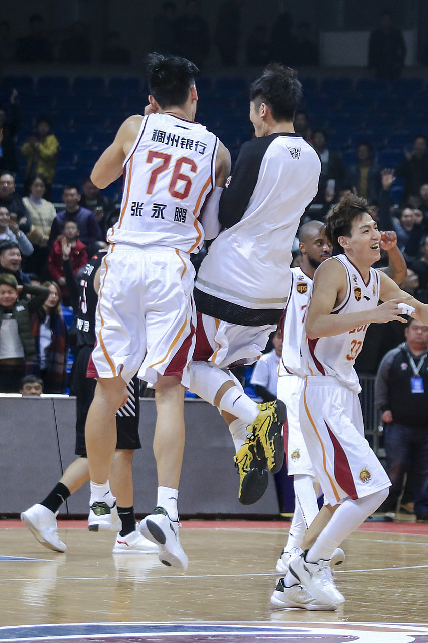 LOL竞猜官网 -包含CBA常规赛赛前走向成谜；浙江稠州完成体检；质疑声仍在；纪律约束更严格的词条