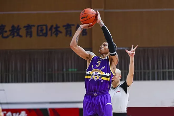 关于清晨体能课后，巴塞罗那手感冰凉备战NBA常规赛，管理层满意，轮换策略成焦点的信息