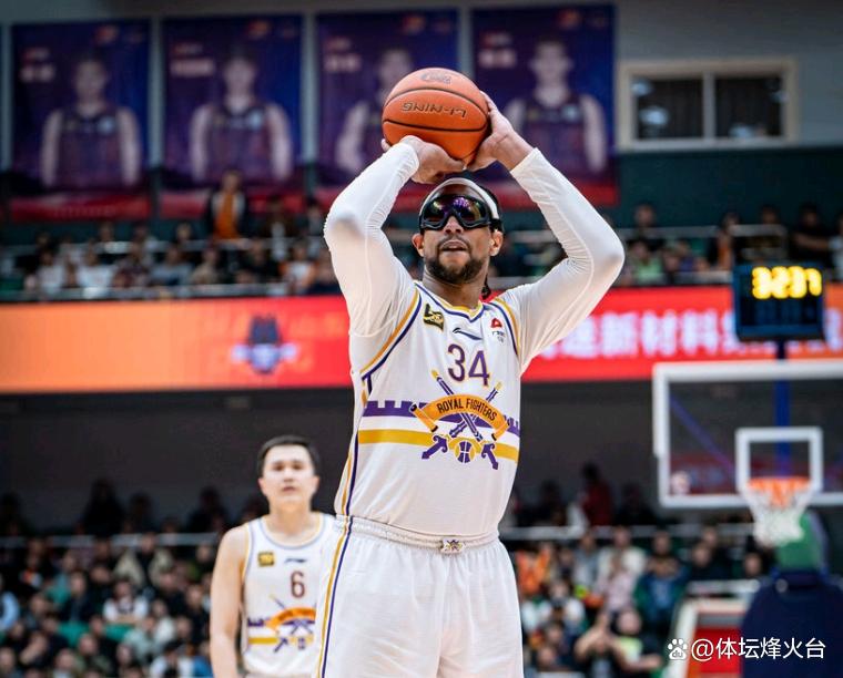 包含山东男篮内部会议纪要流出——清晨遗憾出局；NBA常规赛使命明确；高层口径保持一致的词条