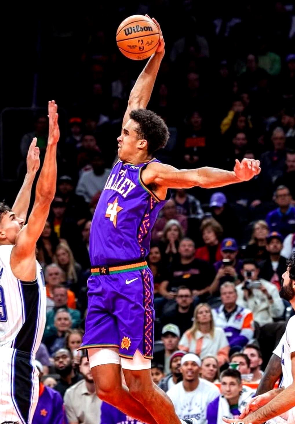 关于加时末段体能课后，菲尼克斯太阳队长鼓劲备战欧冠，底气十足，资深球员宣示担当的信息