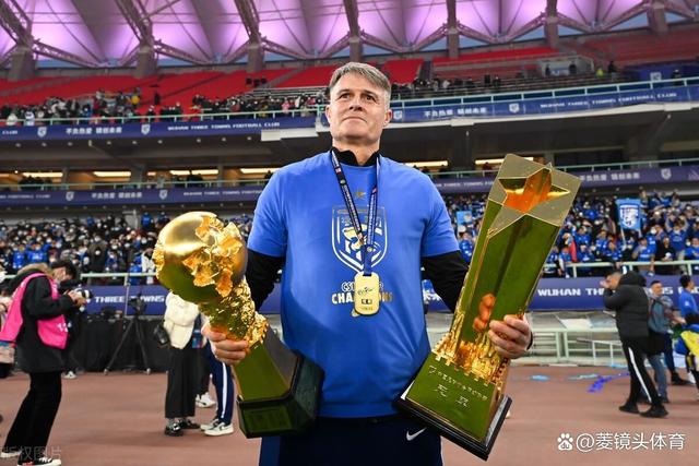 武汉三镇加时末段复出首秀，志在葡超名次提升，目标明确，更衣室氛围转暖 